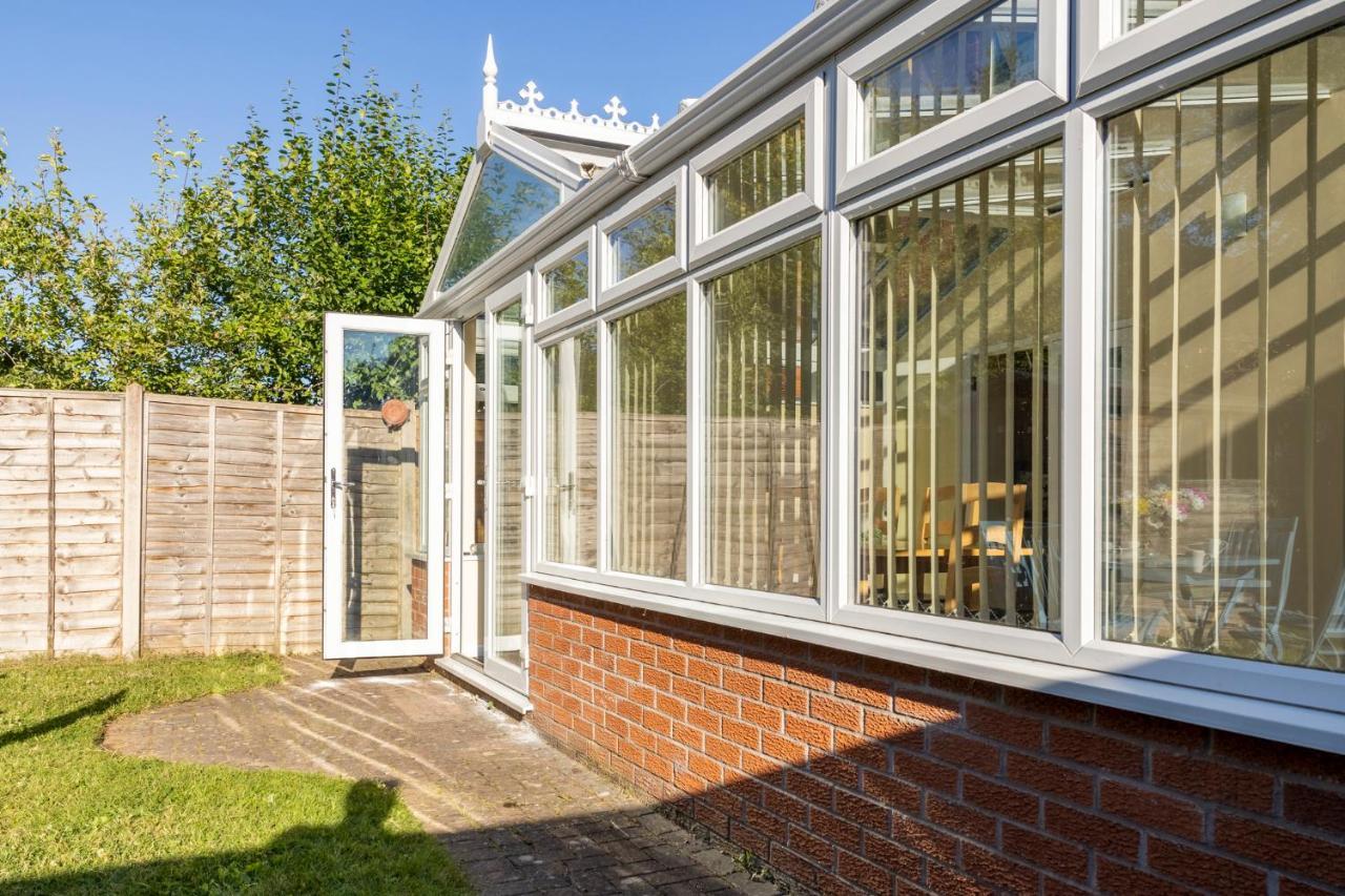 Fair View - Off Street Parking And Garden Villa Shrewsbury Exterior photo